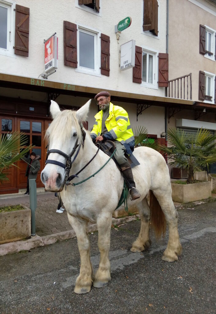 31 – Cavalier – Miélan, Pierre